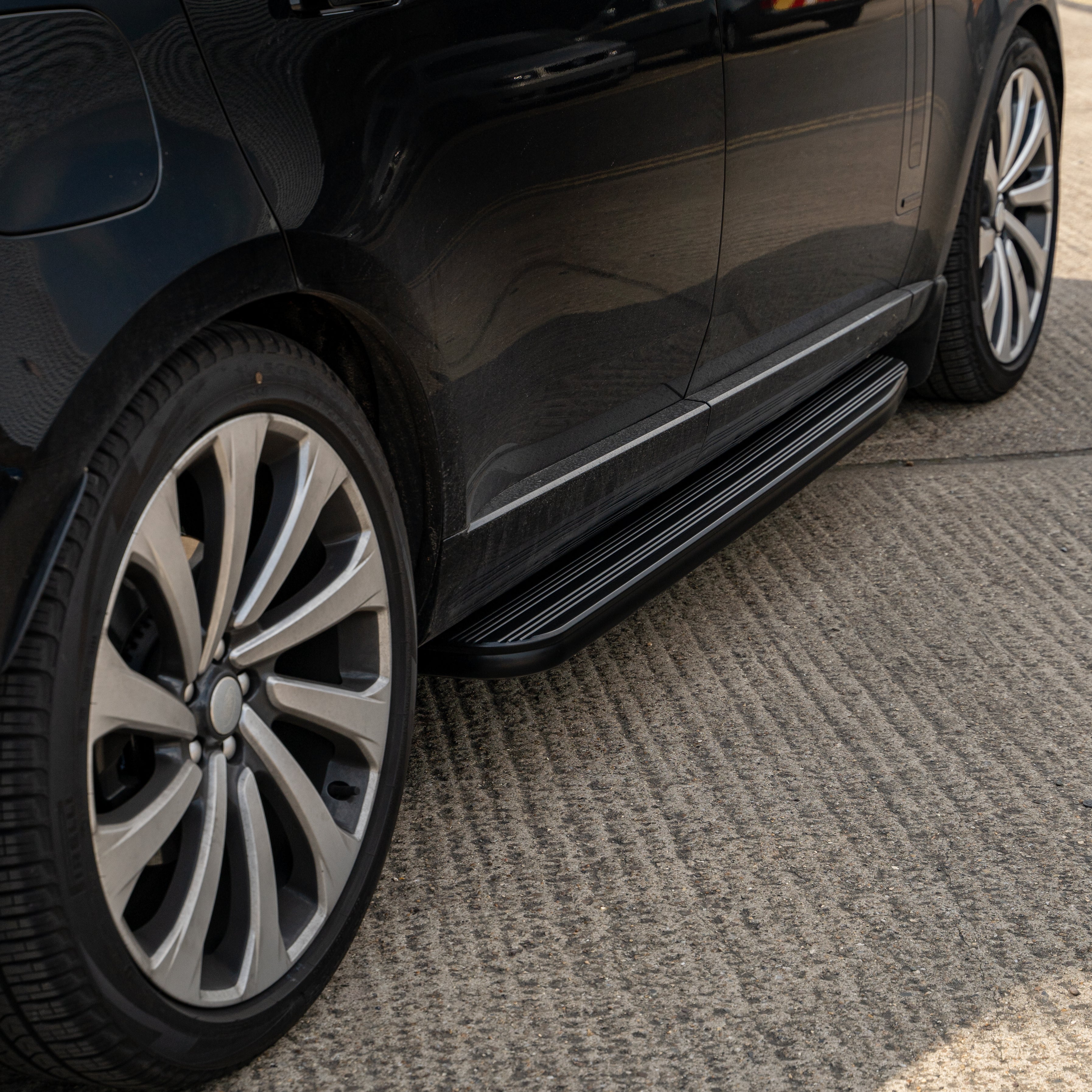 L460 Range Rover LWB Side Steps – WrapVehicles
