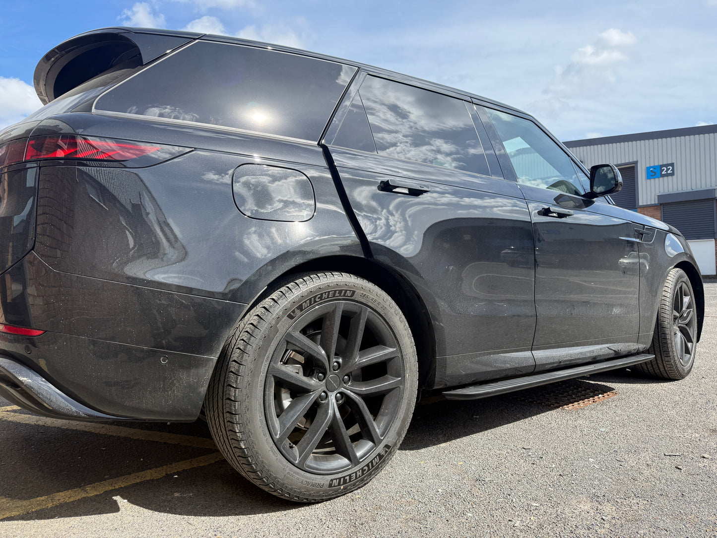 Electric Deployable Side Steps for Range Rover Sport L461 (2022+) | Automatic Running Boards | PHEV Compatible